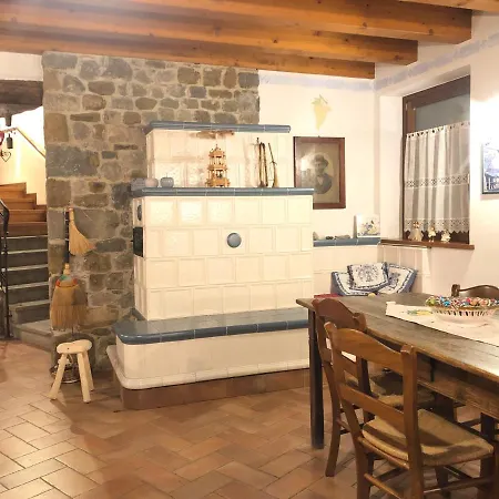 Clochiatti בית חווה Povoletto