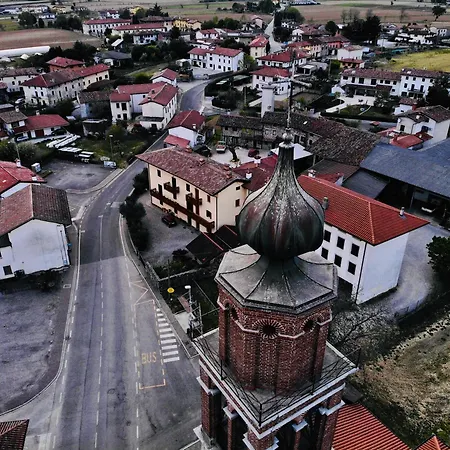 Clochiatti مزرعة للإقامة Povoletto