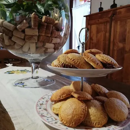 Clochiatti בית חווה Povoletto